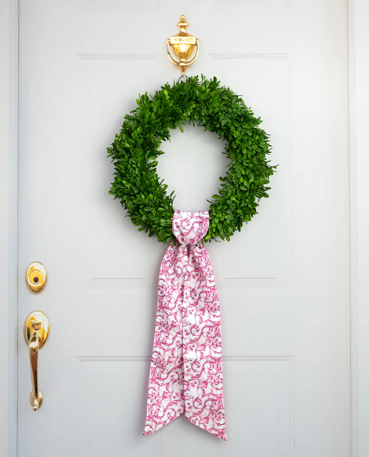 Poplin Wreath Sash: Hot Pink & White Scroll Chinoiserie